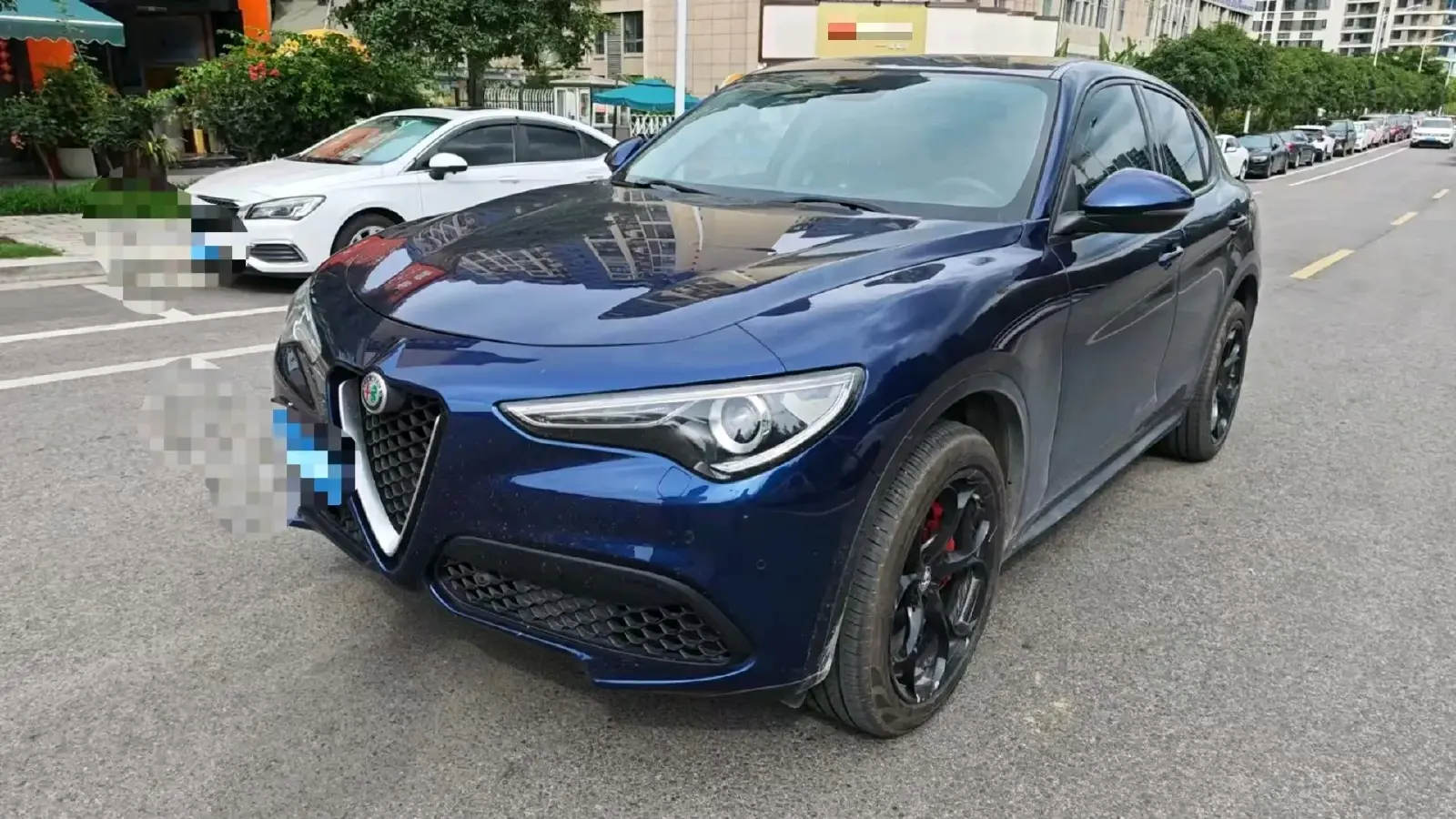 2017 Alfa Romeo Stelvio 2.0T 200HP L4 8AT