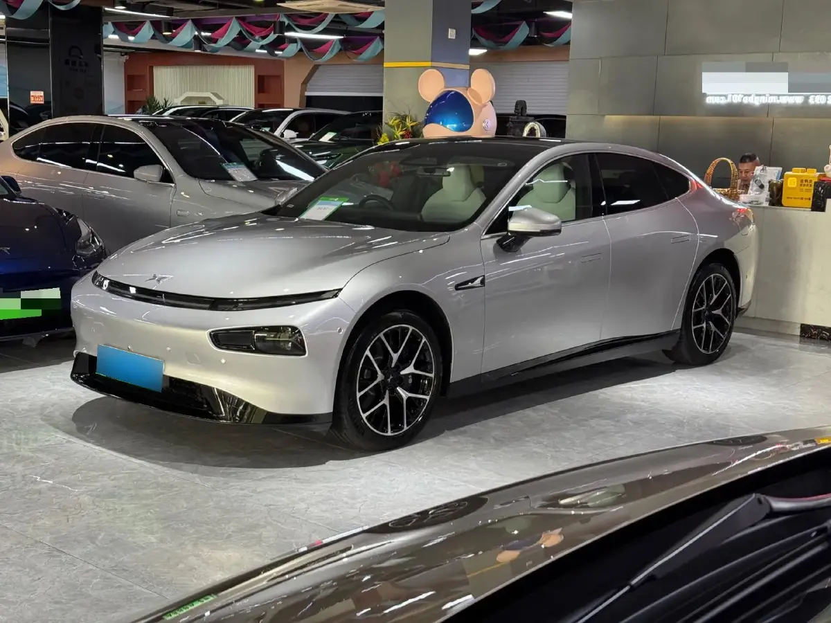 2024 Xpeng P7 BEV 64.4KWH