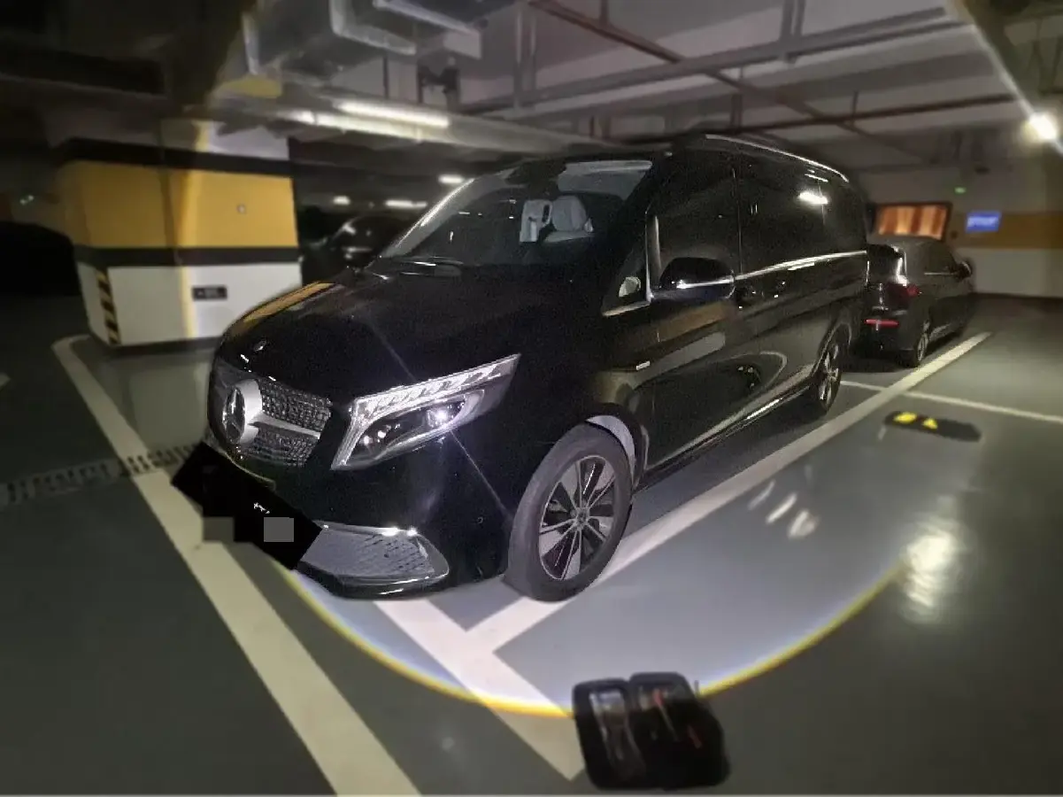 2021 Mercedes-Benz V Class 2.0T 211HP L4 9AT