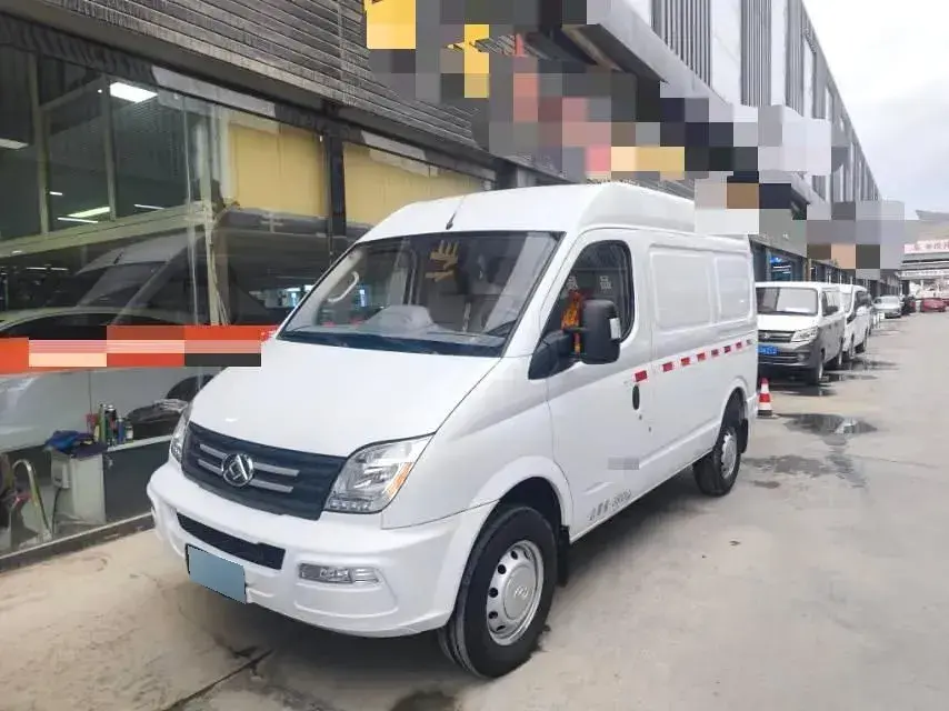 2021 MAXUS XinTu V80 2.0T 127HP L4 6AMT