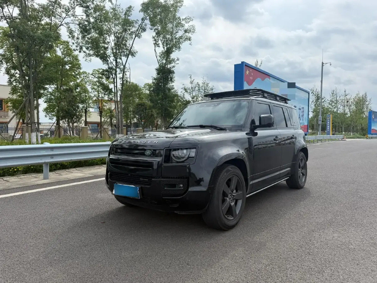 2023 Land Rover Defender 3.0T 400HP L6 8AT