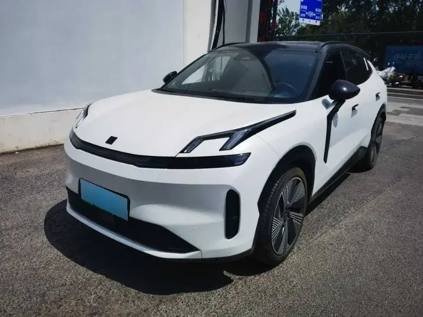 2023 LYNK&CO 08 EM-P 1.5T 163HP L4 3DHT PHEV 39.6KWH