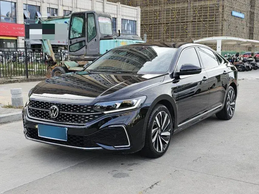 2022 Volkswagen Passat 2.0T 186HP L4 7DCT