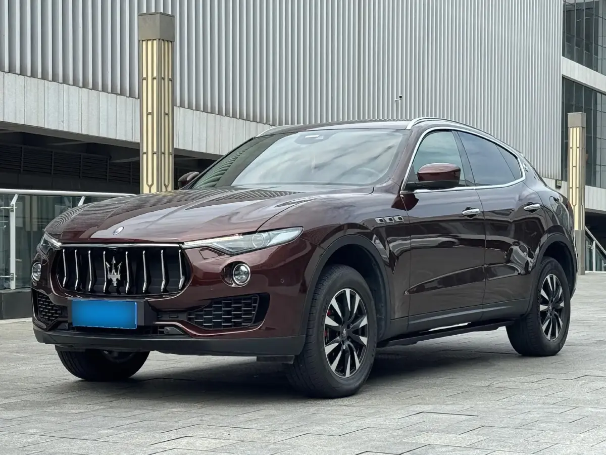 2018 Maserati Levante 3.0T 350HP V6 8AT