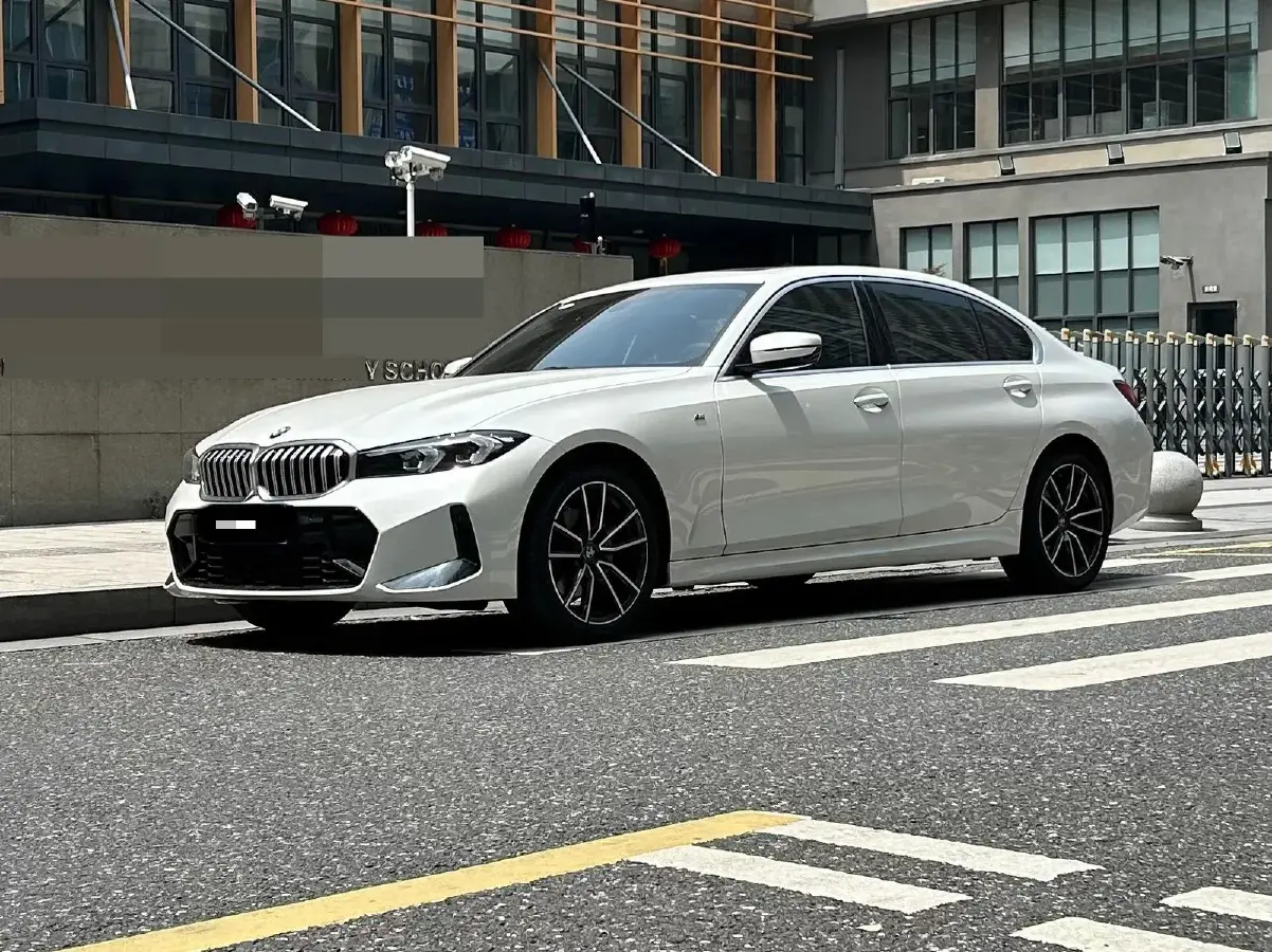 2024 BMW 3 Series 2.0T 156HP L4 8AT