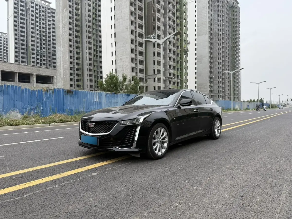 2023 Cadillac CT5 2.0T 237HP L4 10AT