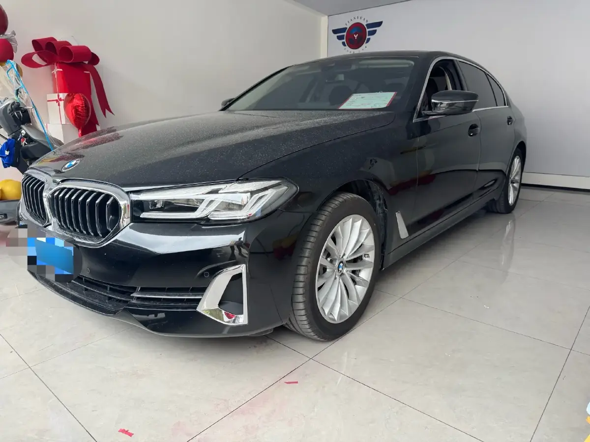 2022 BMW 5 Series 2.0T 184HP L4 8AT