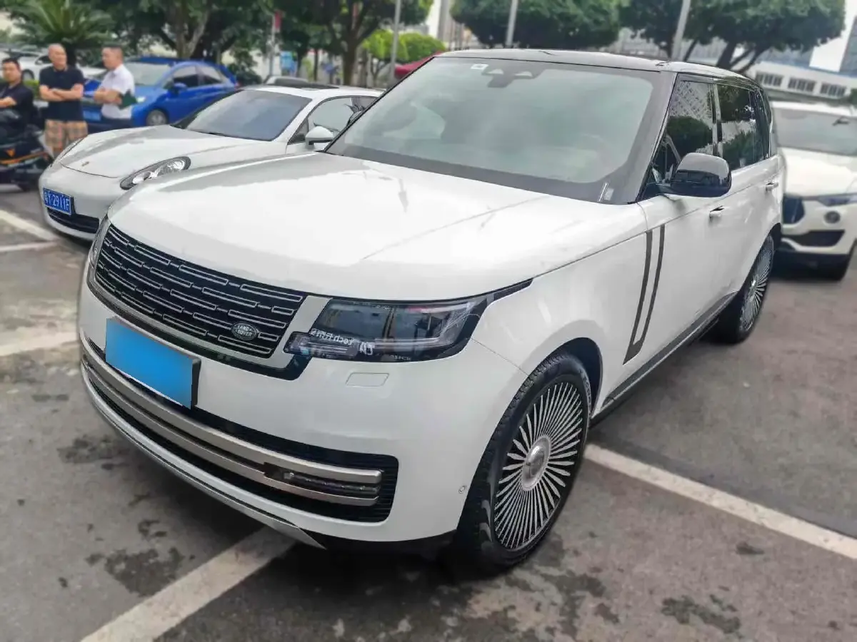 2024 Land Rover Range Rover 3.0T 400HP L6 8AT