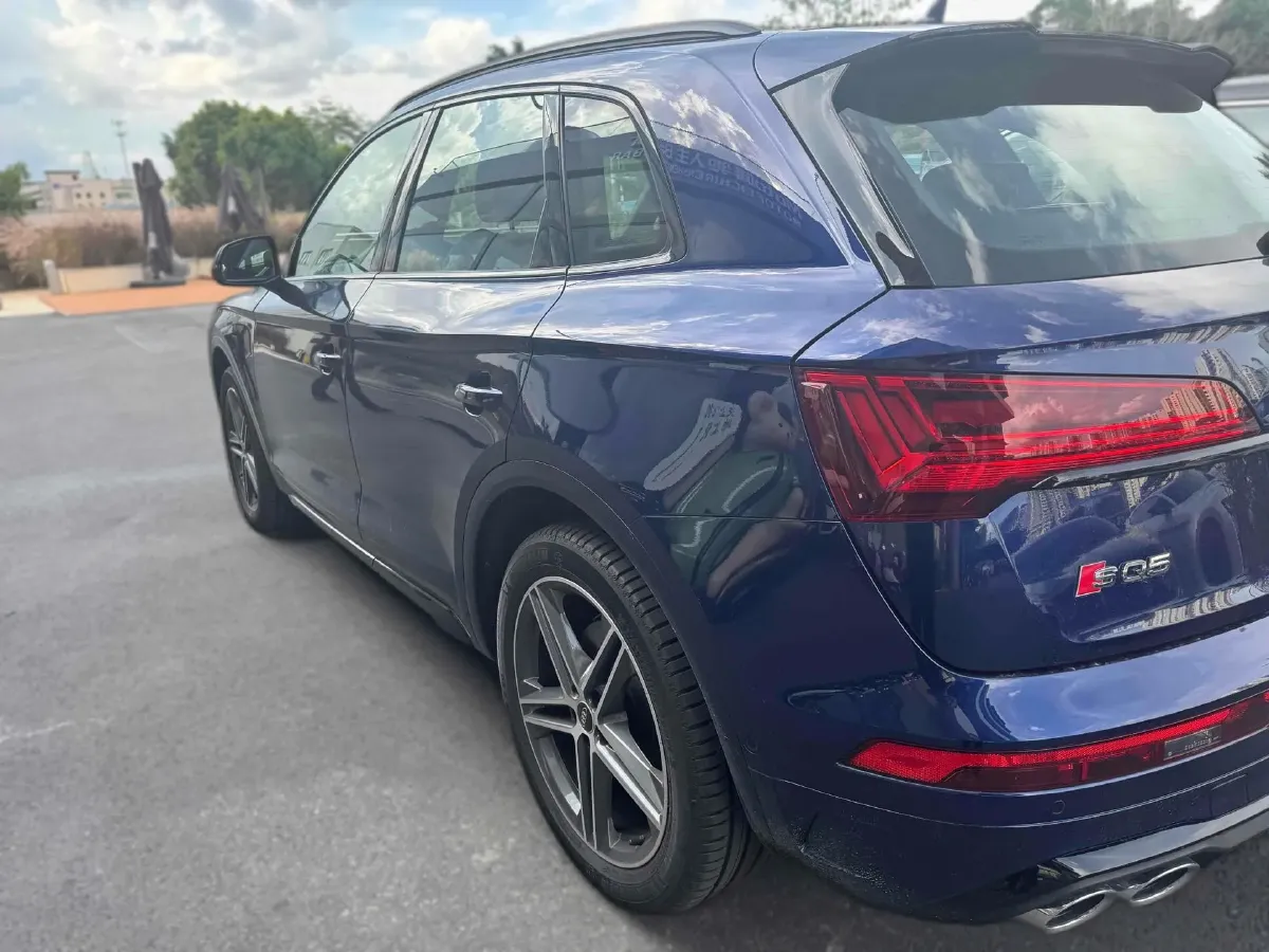 2021 Audi SQ5 3.0T 354HP V6 8AT,autocango,china used car exporter,china ev exporter,chinese used car exporter,chinese used ev exporter