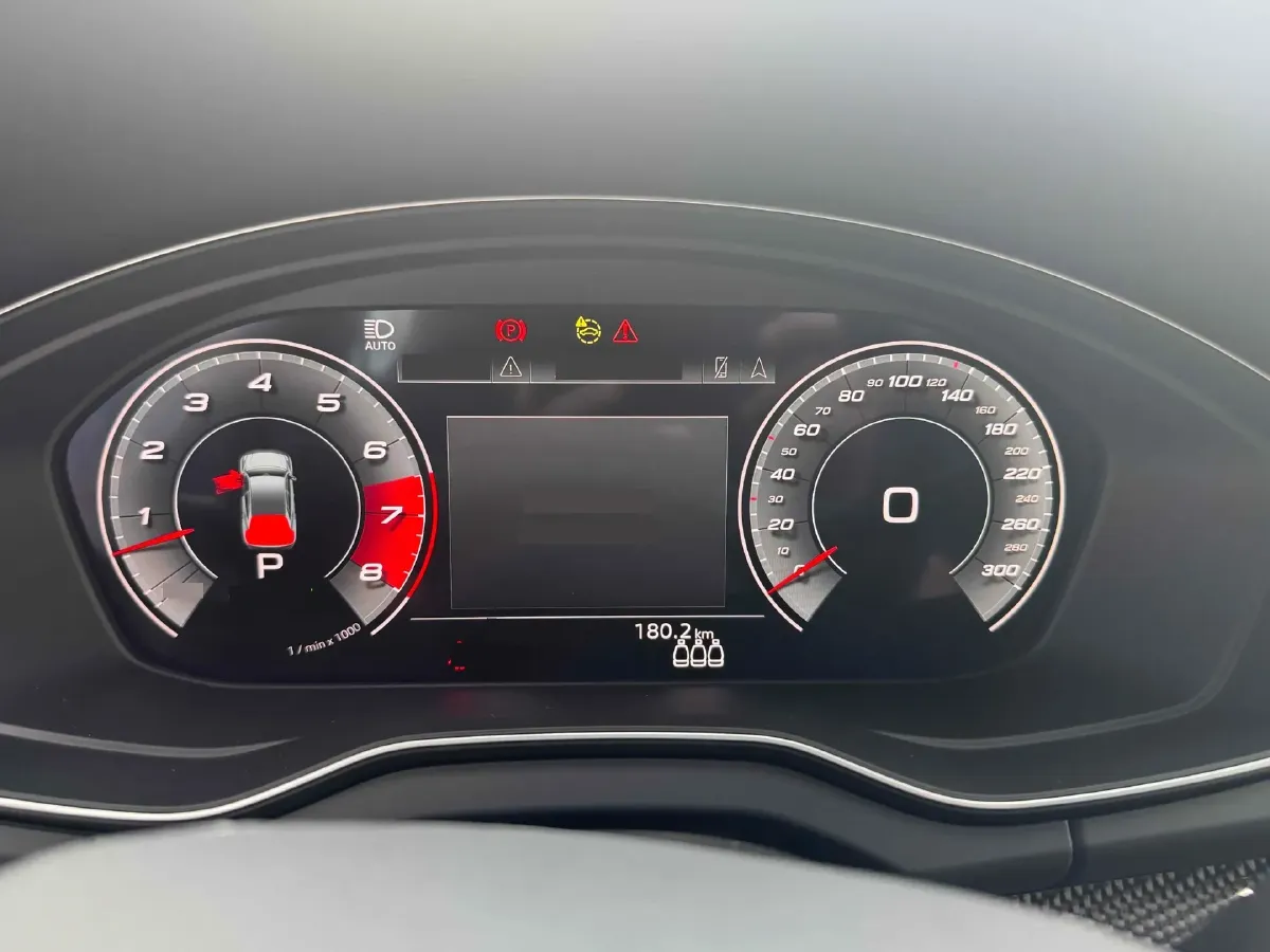 2021 Audi SQ5 3.0T 354HP V6 8AT,autocango,china used car exporter,china ev exporter,chinese used car exporter,chinese used ev exporter