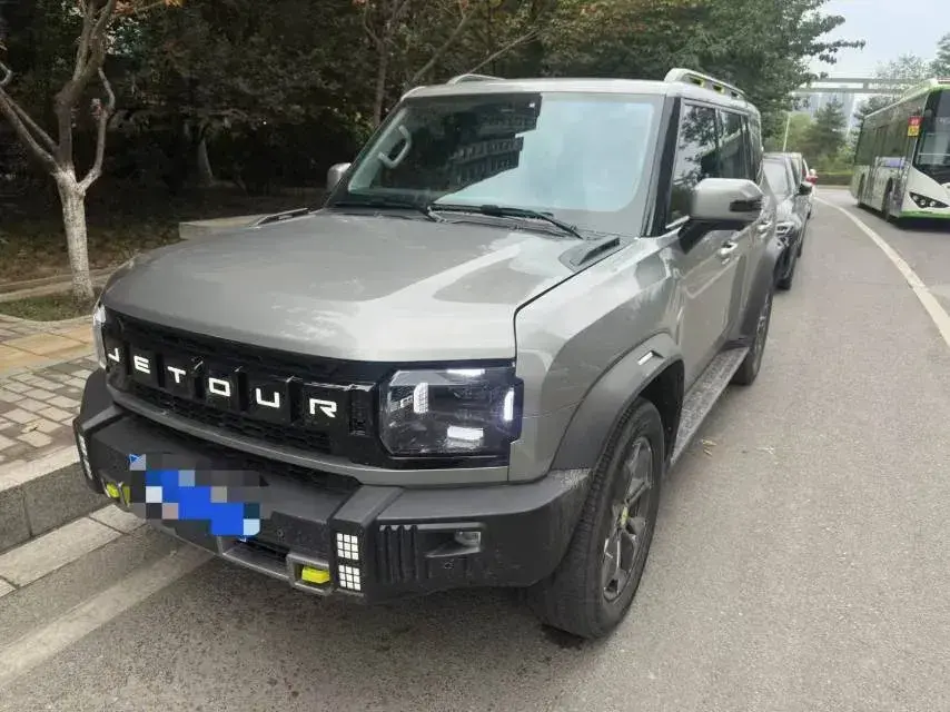 2023 Jetour Traveller 2.0T 254HP L4 7DCT