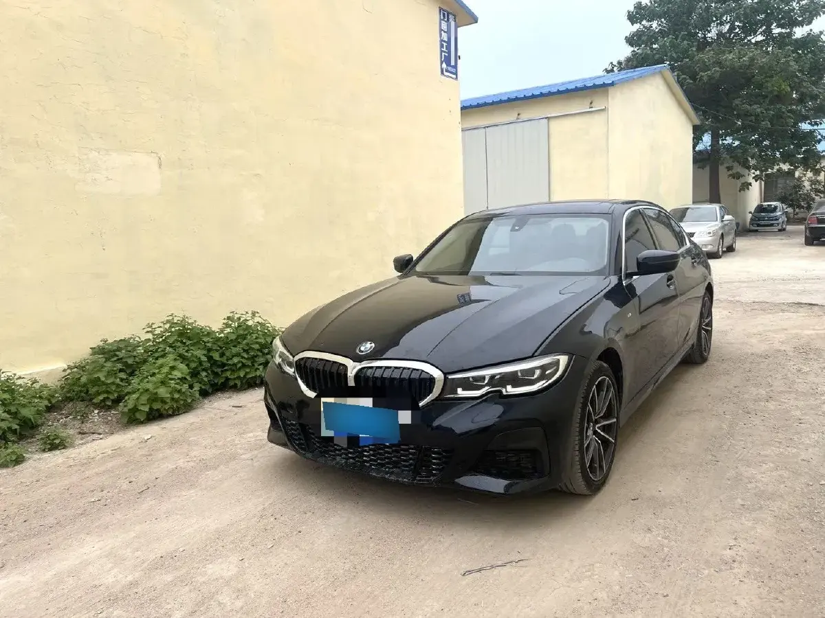 2022 BMW 3 Series 2.0T 156HP L4 8AT