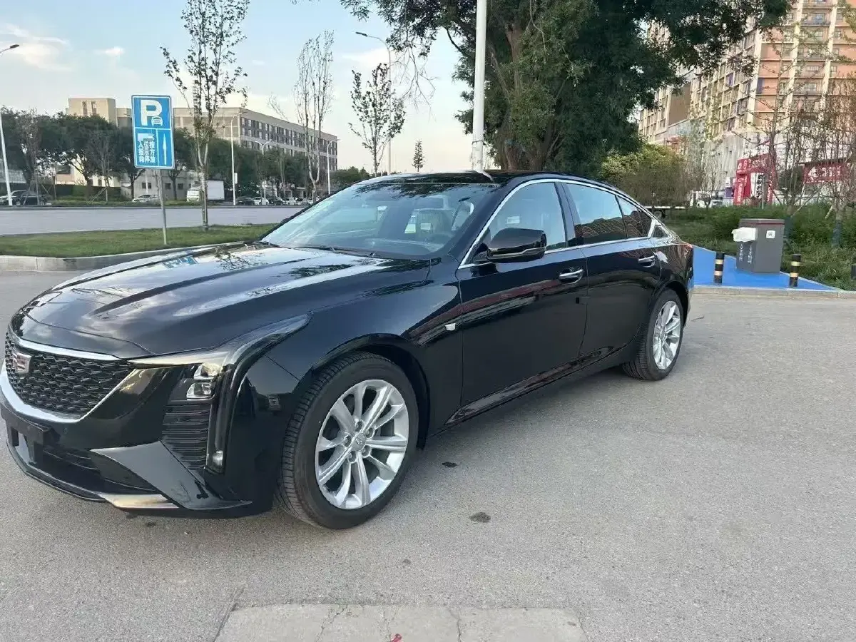 2024 Cadillac CT5 2.0T 237HP L4 10AT