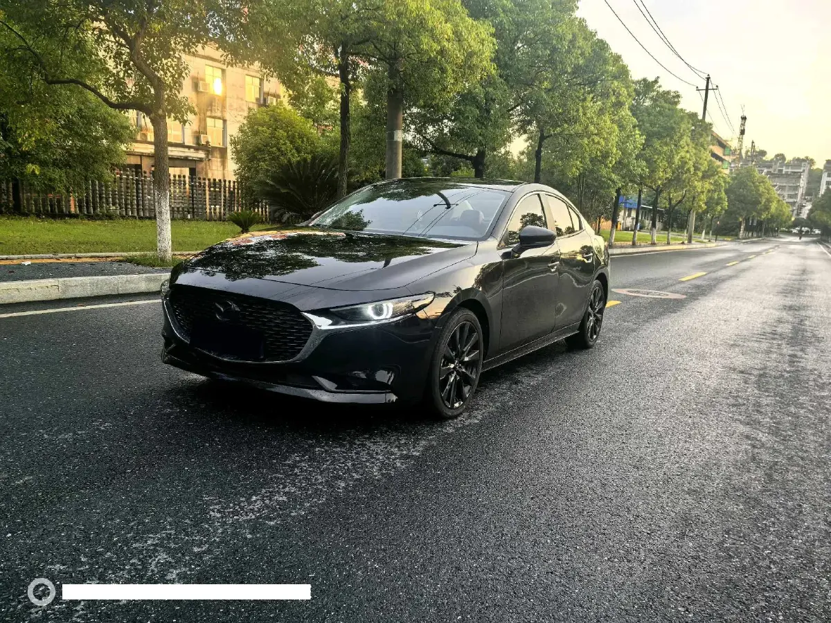 2022 Mazda 3 Axela 2.0L 158HP L4 6AT