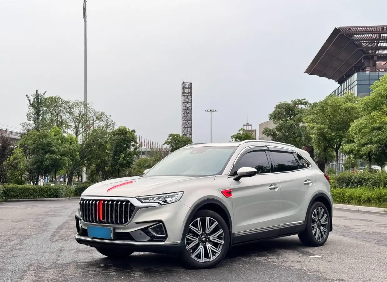 2022 HongQi HS5 2.0T 224HP L4 6AT