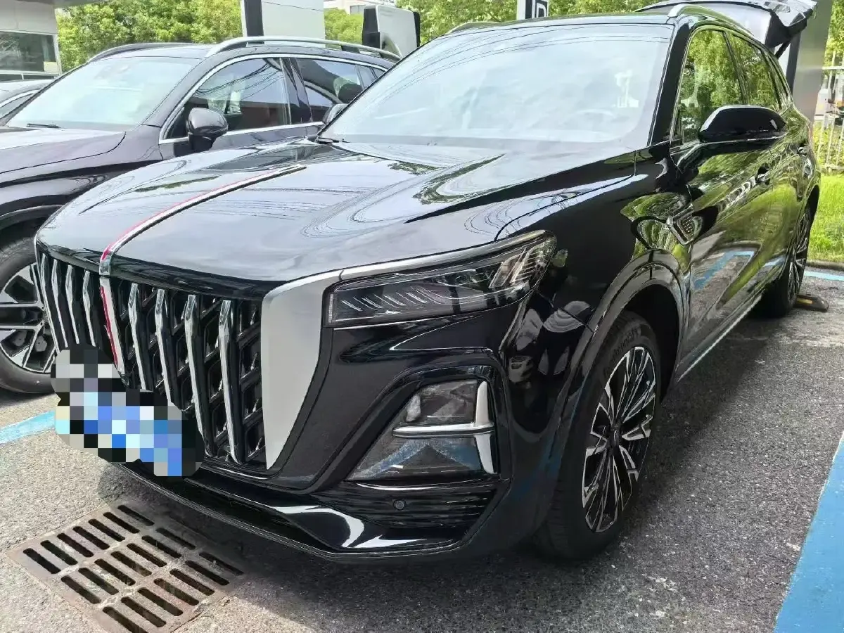 2023 HongQi HS5 2.0T 252HP L4 8AT