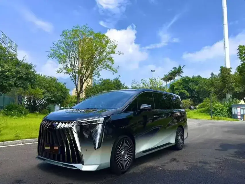 2023 GAC Trumpchi M8 2.0T 252HP L4 8AT