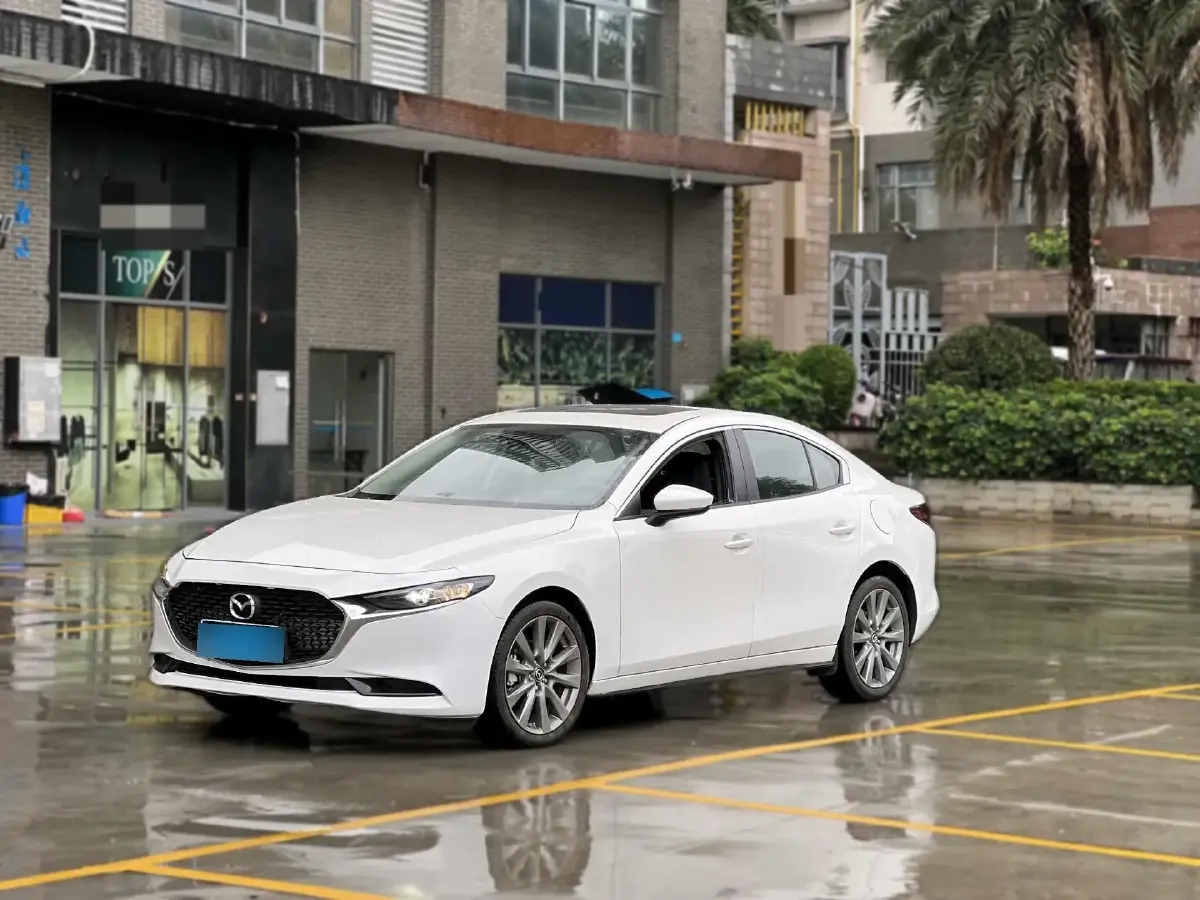 2023 Mazda 3 Axela 2.0L 158HP L4 6AT