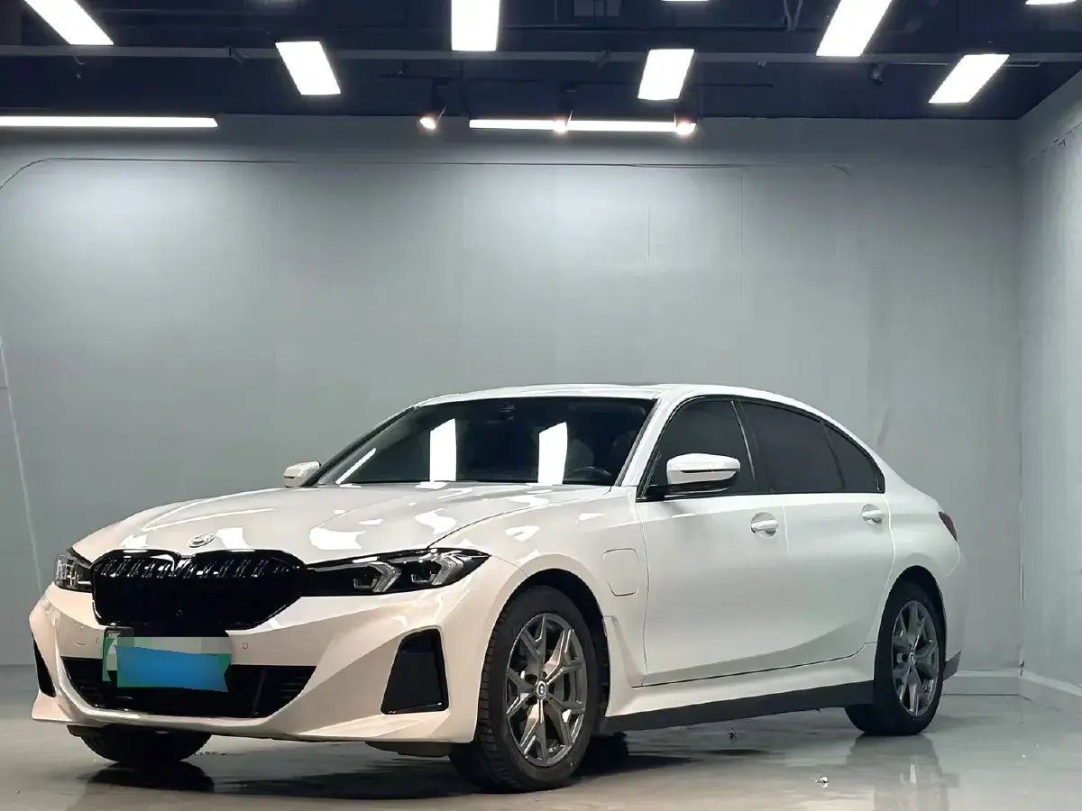 2022 BMW i3 BEV 70KWH