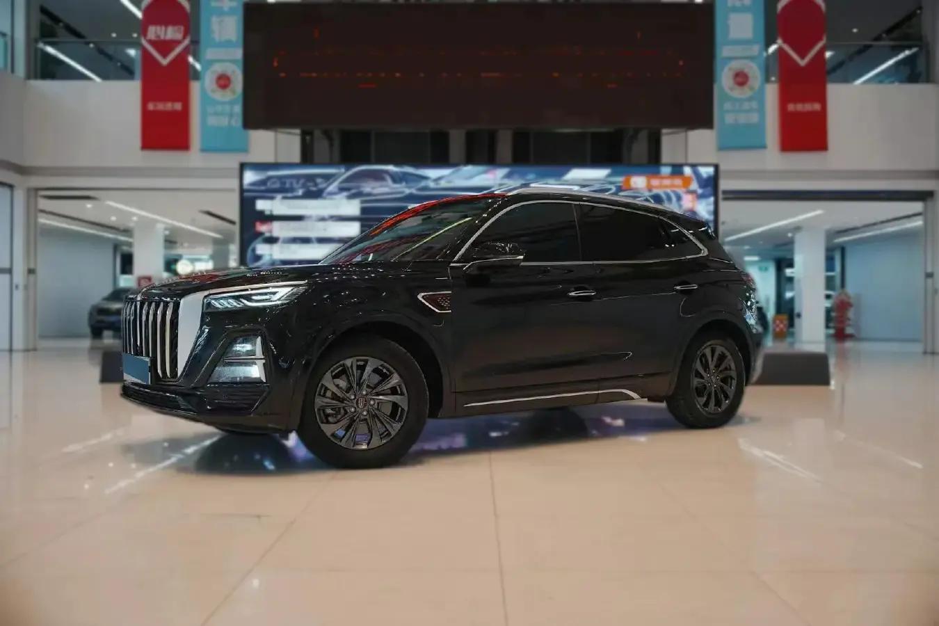 2023 HongQi HS5 2.0T 252HP L4 8AT