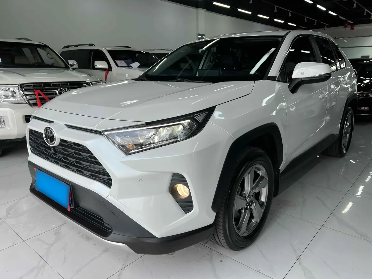2021 Toyota RAV4 2.0L 171HP L4 CVT