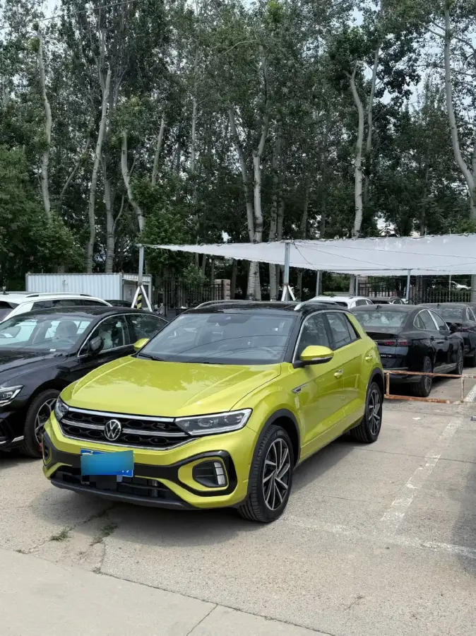 2023 Volkswagen T-Roc 1.5T 160HP L4 7DCT