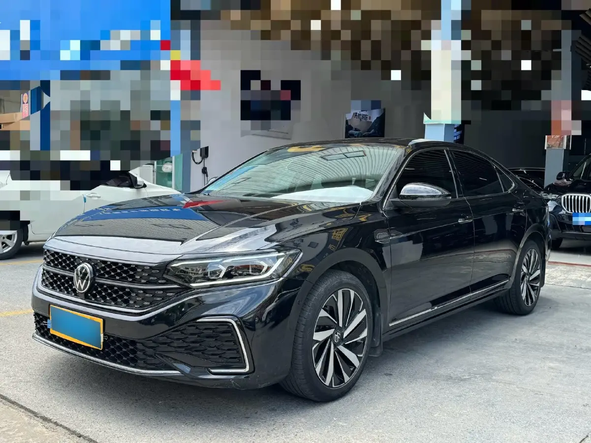 2022 Volkswagen Passat 2.0T 186HP L4 7DCT