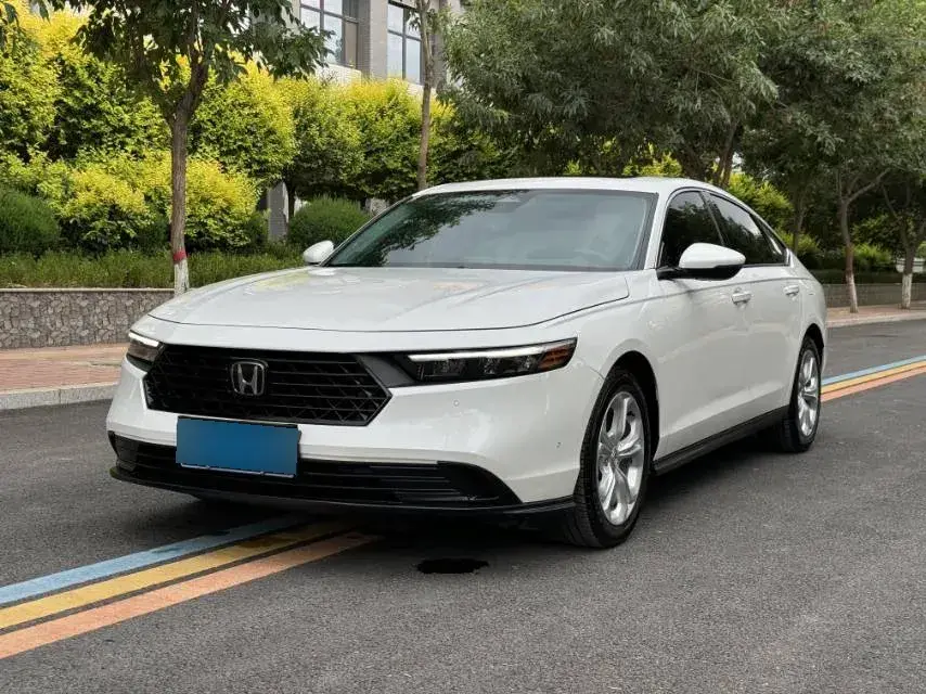 2023 Honda Accord 1.5T 192HP L4 CVT