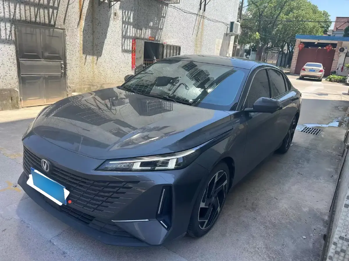2023 ChangAn Lamore 1.5T 170HP L4 7DCT