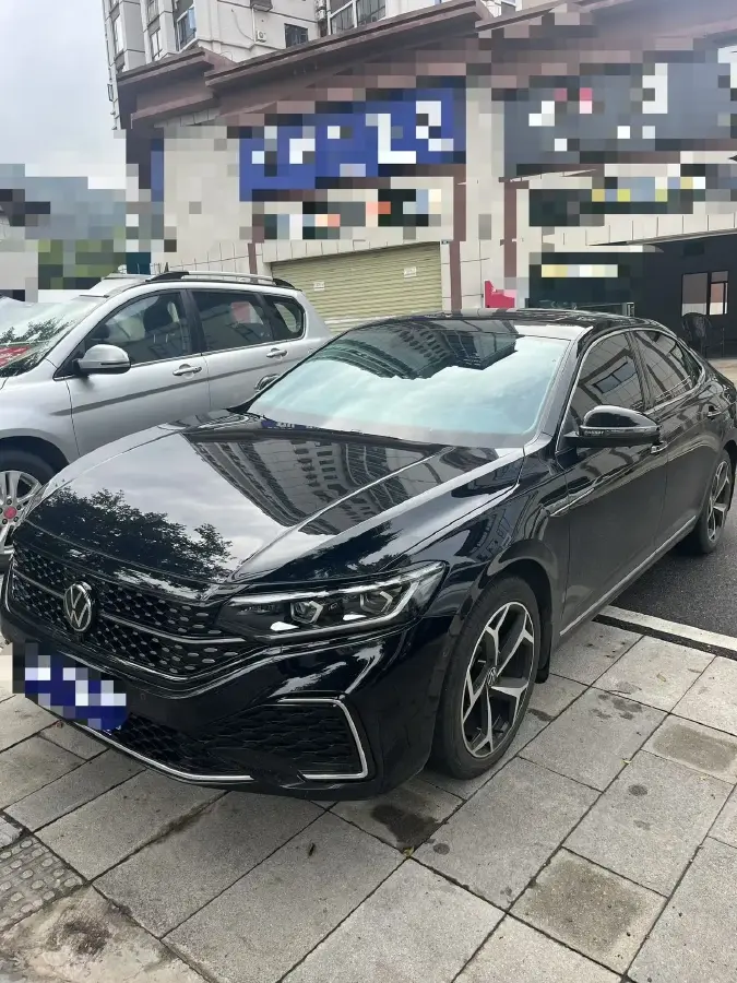 2023 Volkswagen Passat 2.0T 186HP L4 7DCT