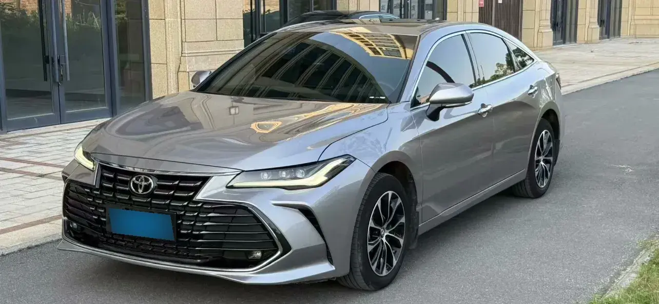 2022 Toyota Avalon 2.5L 209HP L4 8AT