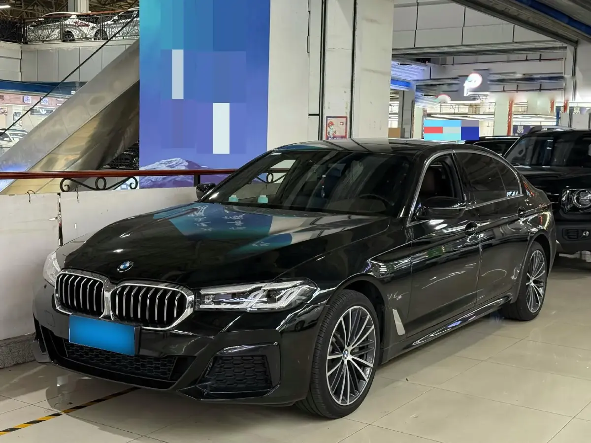 2023 BMW 5 Series 2.0T 245HP L4 8AT