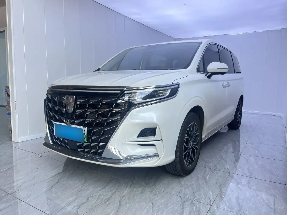 2025 Roewe iMAX8 1.5T 150HP L4 1DHT PHEV 24.7KWH