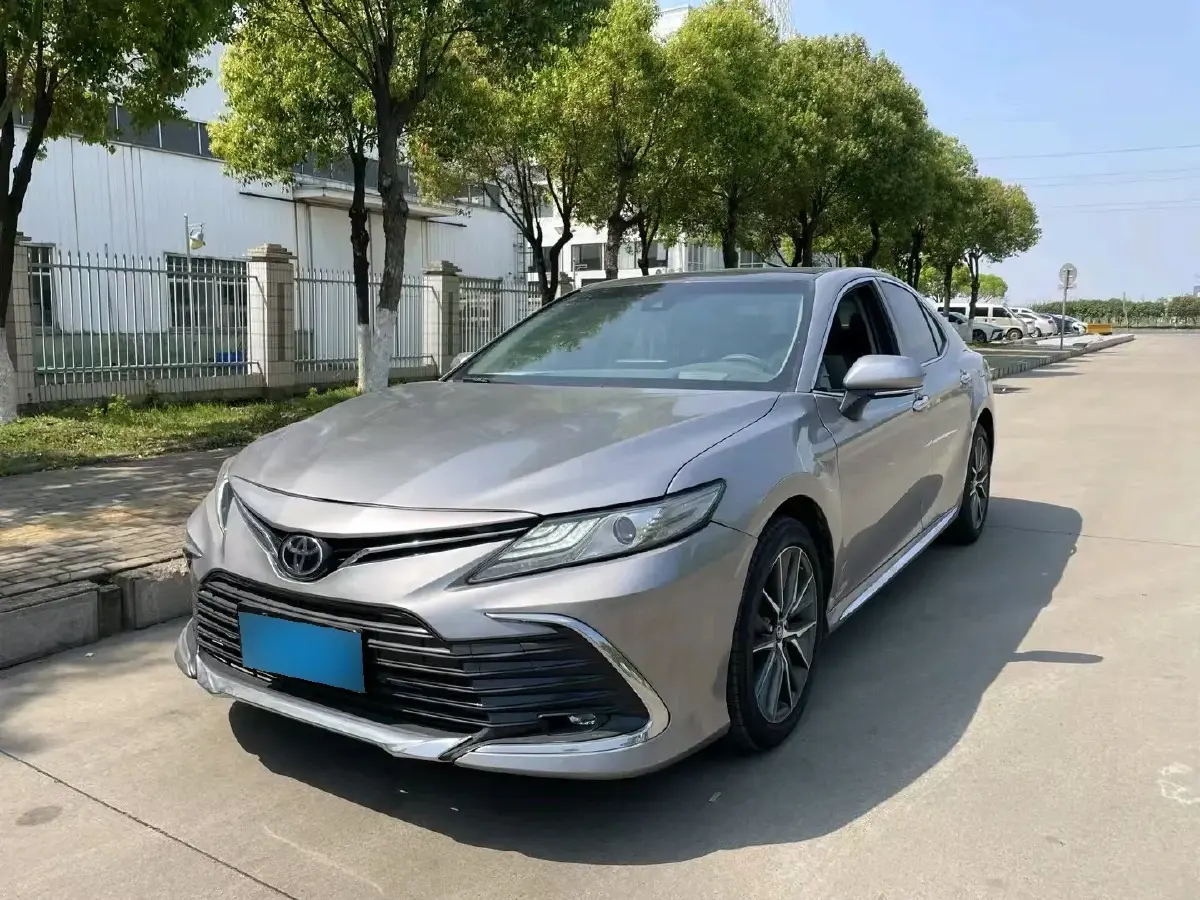 2023 Toyota Camry 2.5L 207HP L4 8AT