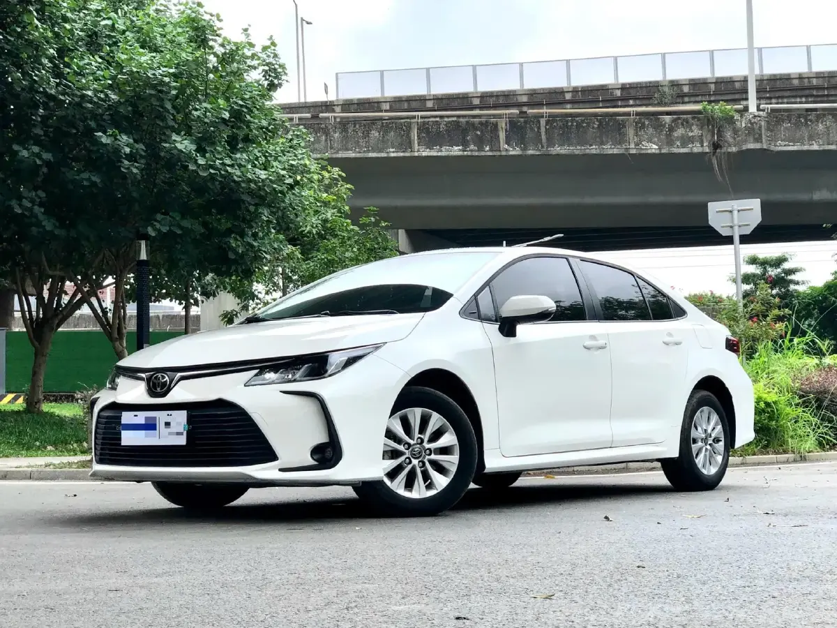 2021 Toyota Corolla 1.2T 116HP L4 CVT