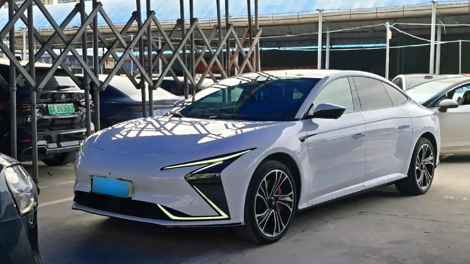 2022 IM L7 BEV 90KWH