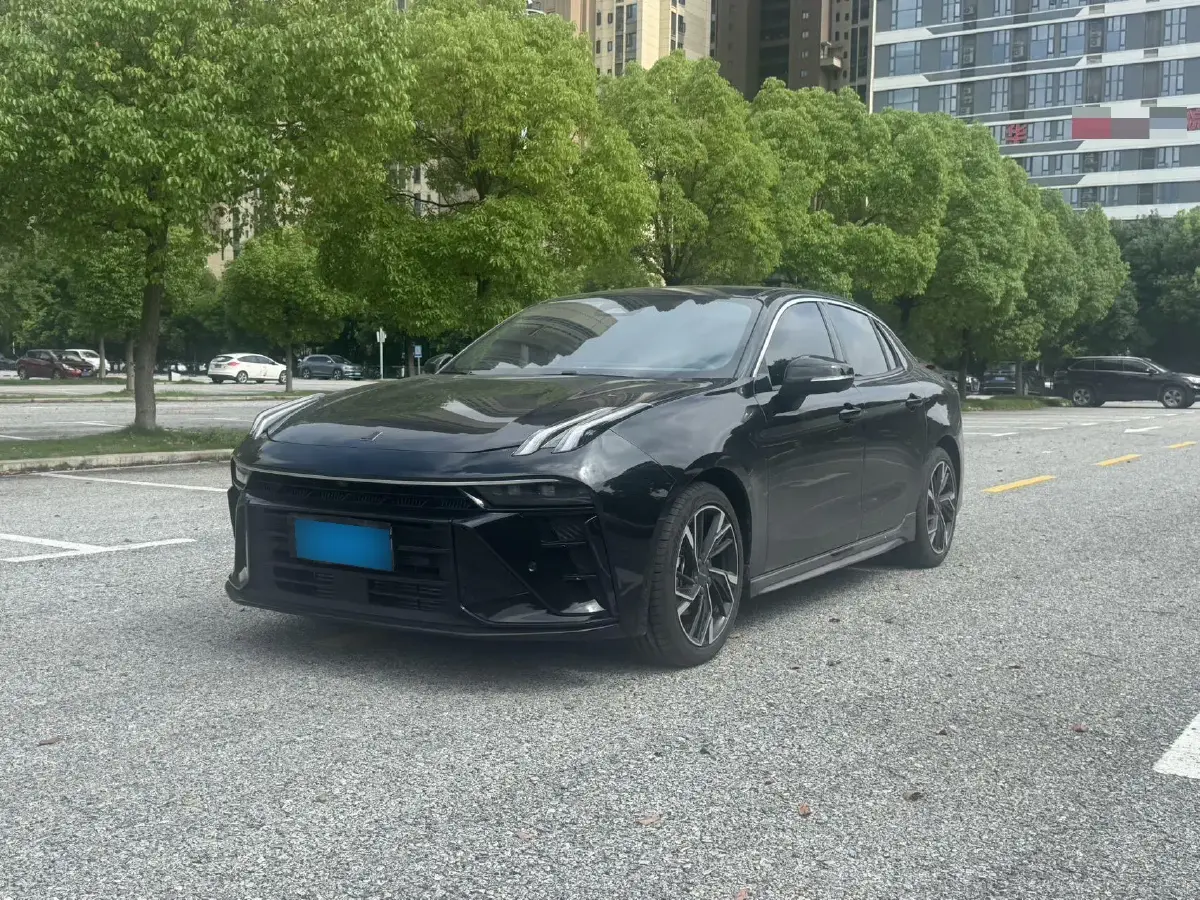 2025 LYNK&CO 03 1.5T 181HP L4 7DCT