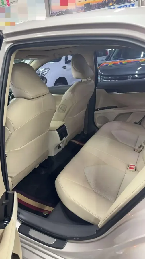2023 Toyota Camry 2.5L 178HP L4 E-CVT Hybrid,autocango,china used car exporter,china ev exporter,chinese used car exporter,chinese used ev exporter