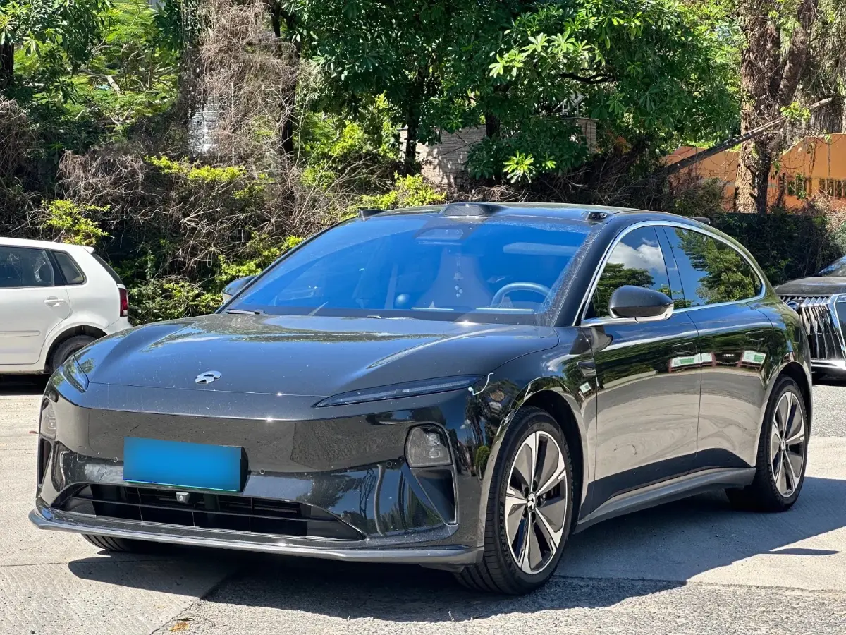 2024 NIO ET5T BEV 75KWH