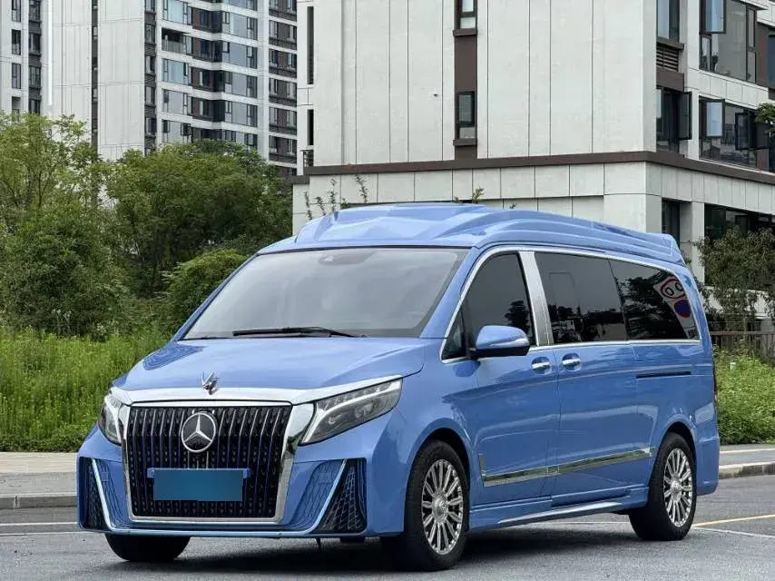 2022 Mercedes-Benz V Class 2.0T 211HP L4 9AT