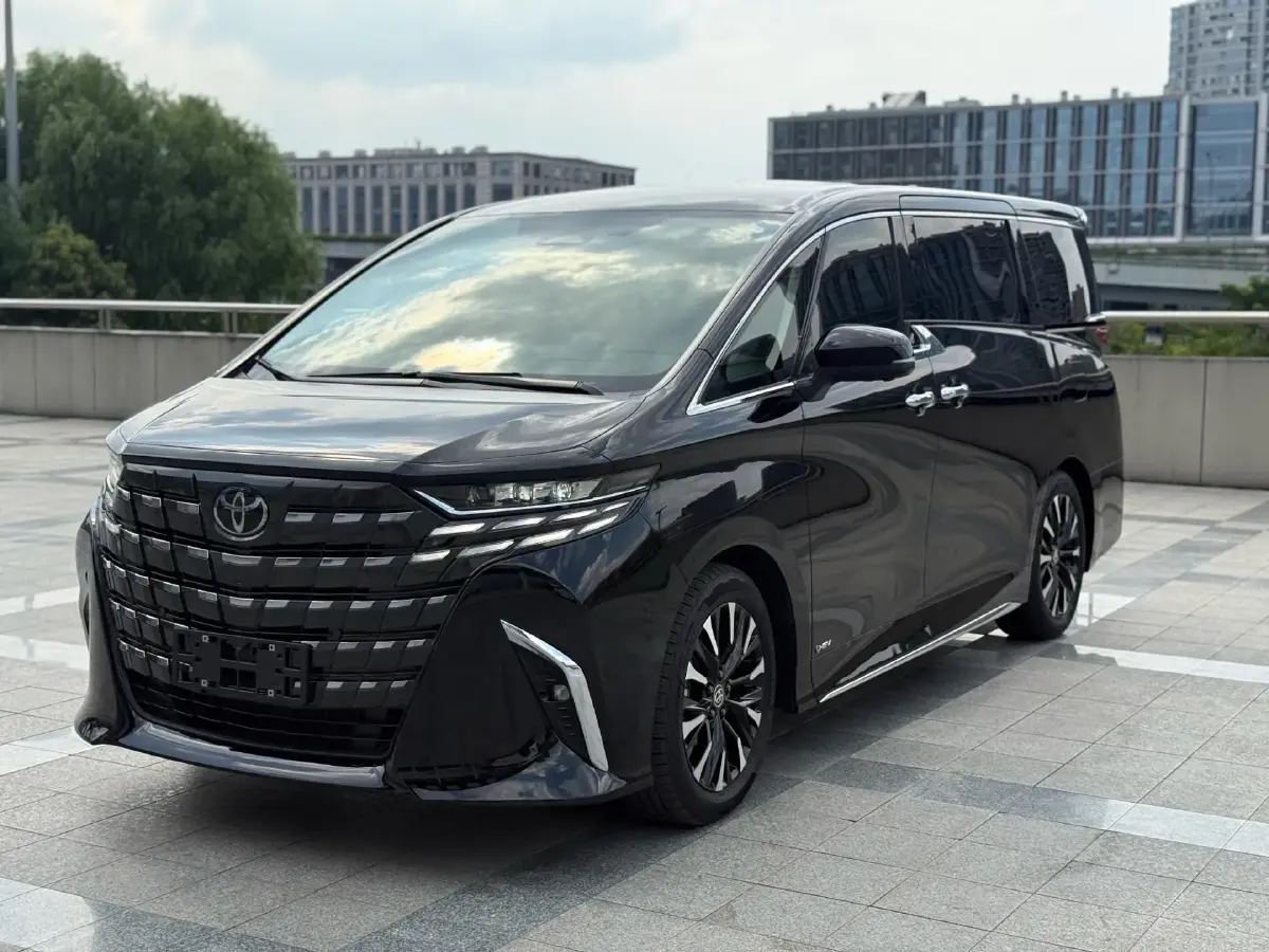 2024 Toyota Alphard 2.5L 190HP L4 E-CVT Hybrid
