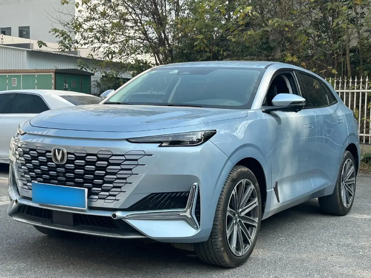 2021 ChangAn UNI-K 2.0T 233HP L4 8AT