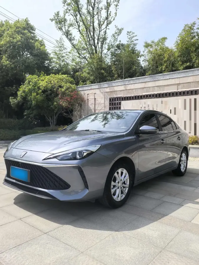 2023 Roewe i5 1.5L 129HP L4 CVT