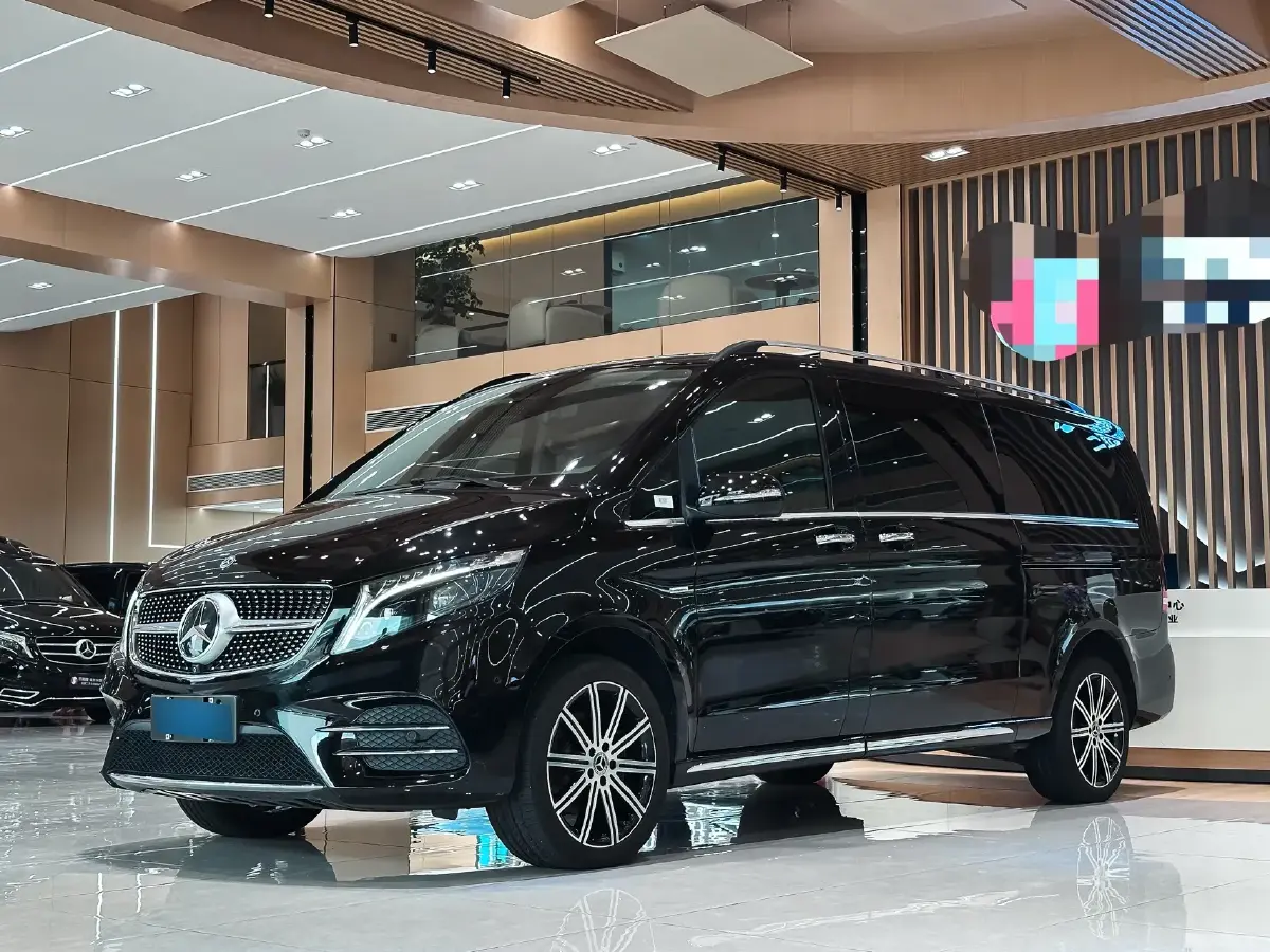 2022 Mercedes-Benz V Class 2.0T 211HP L4 9AT