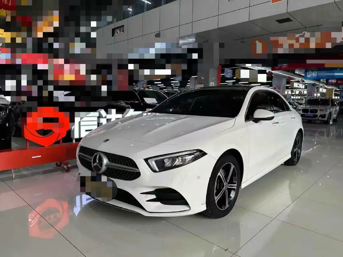 2022 Mercedes-Benz A Class 1.3T 163HP L4 7DCT