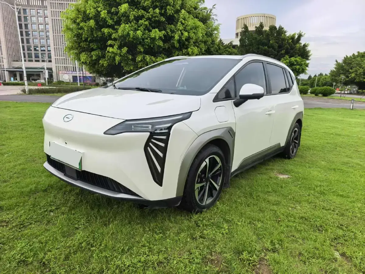 2023 Aion Y BEV 61.7KWH
