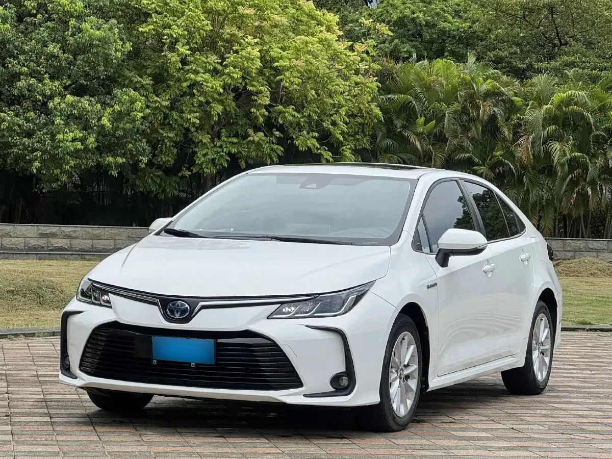 2021 Toyota Corolla 1.8L 98HP L4 E-CVT Hybrid