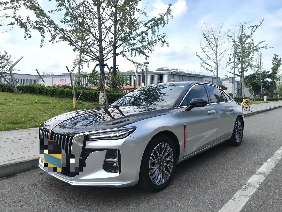 2024 HongQi H5 2.0T 224HP L4 8AT