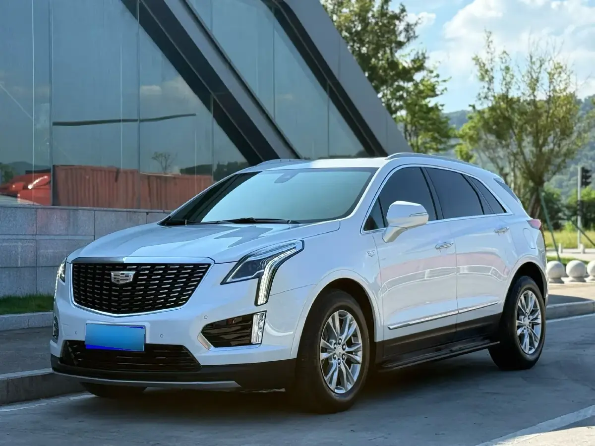 2022 Cadillac XT5 2.0T 237HP L4 9AT