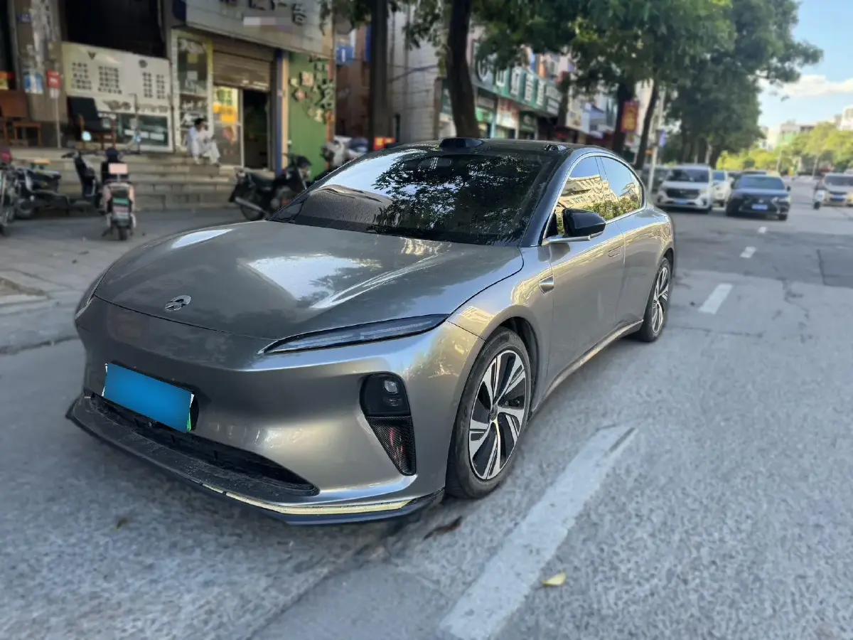 2022 NIO ET5 BEV 75KWH